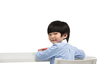 Switch版《尼尔：机械纪元》容量仅为PC版1＆5